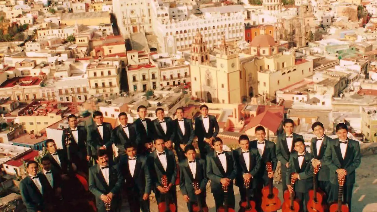 Celebra Rondalla Santa Fe de Guanajuato su 53 aniversario (3)